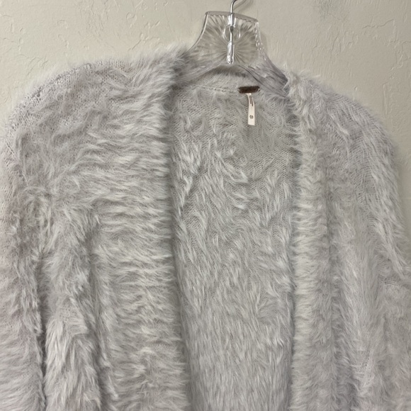 Free People Faux fur long sleeve open cardigan size XS.Grey. - Picture 2 of 9